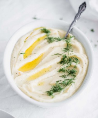 Roasted Garlic + Dill Mashed Cauliflower
