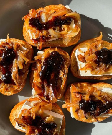 Brie Crostini with ACV Caramelized Onion